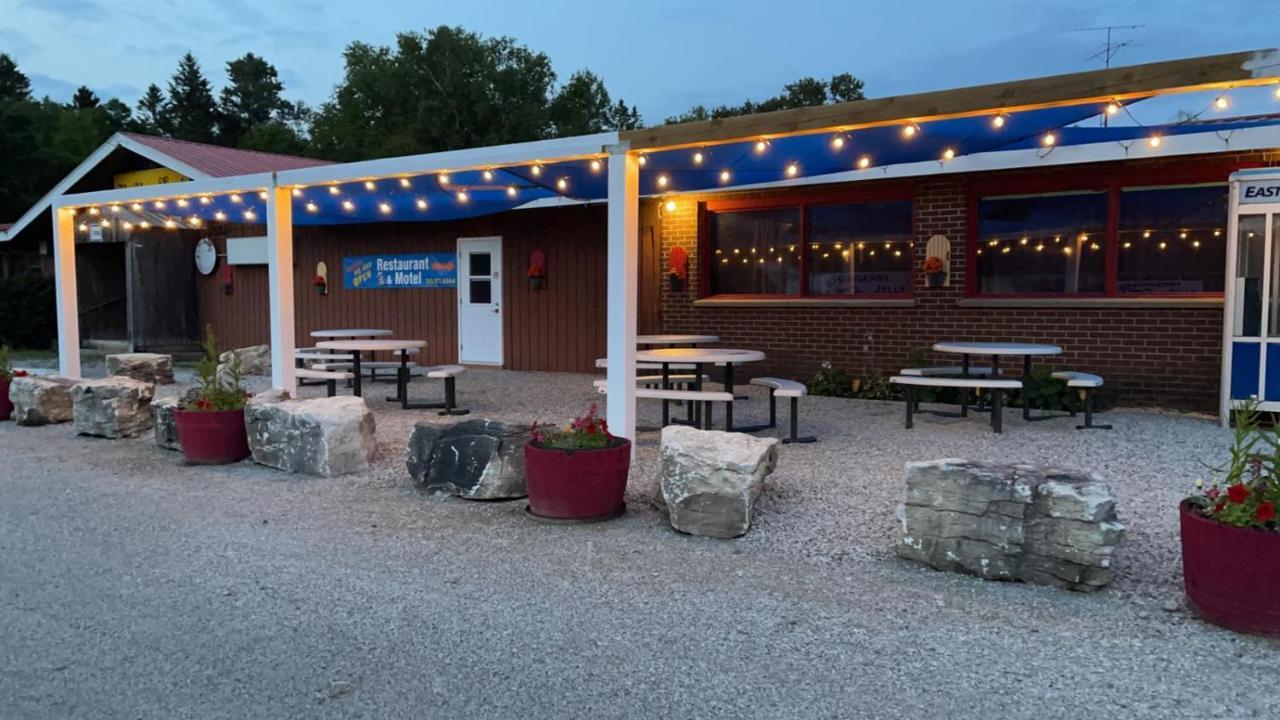 Huron Sands Motel And Restaurant Providence Bay Buitenkant foto